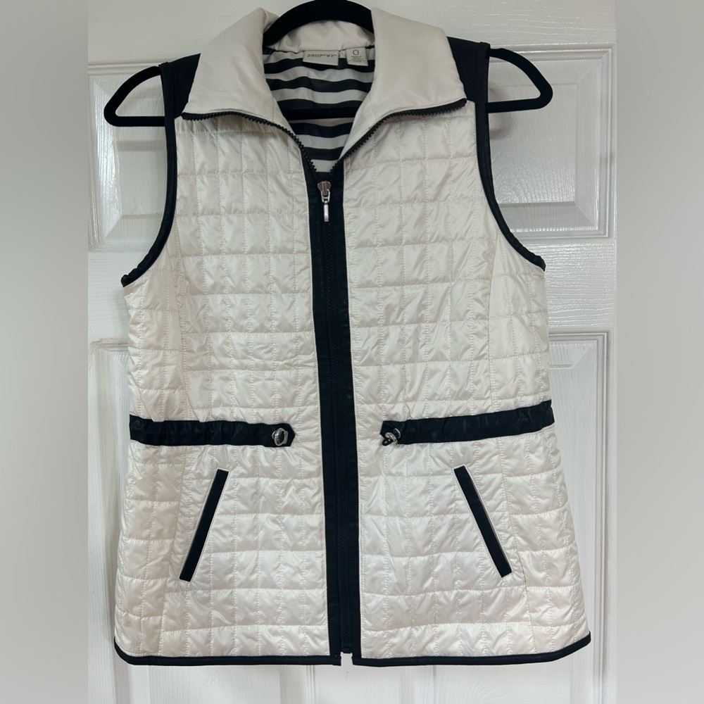 Zenergy by Chico’s white & black vest